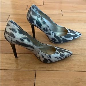 Guess Leopard Print Pumps